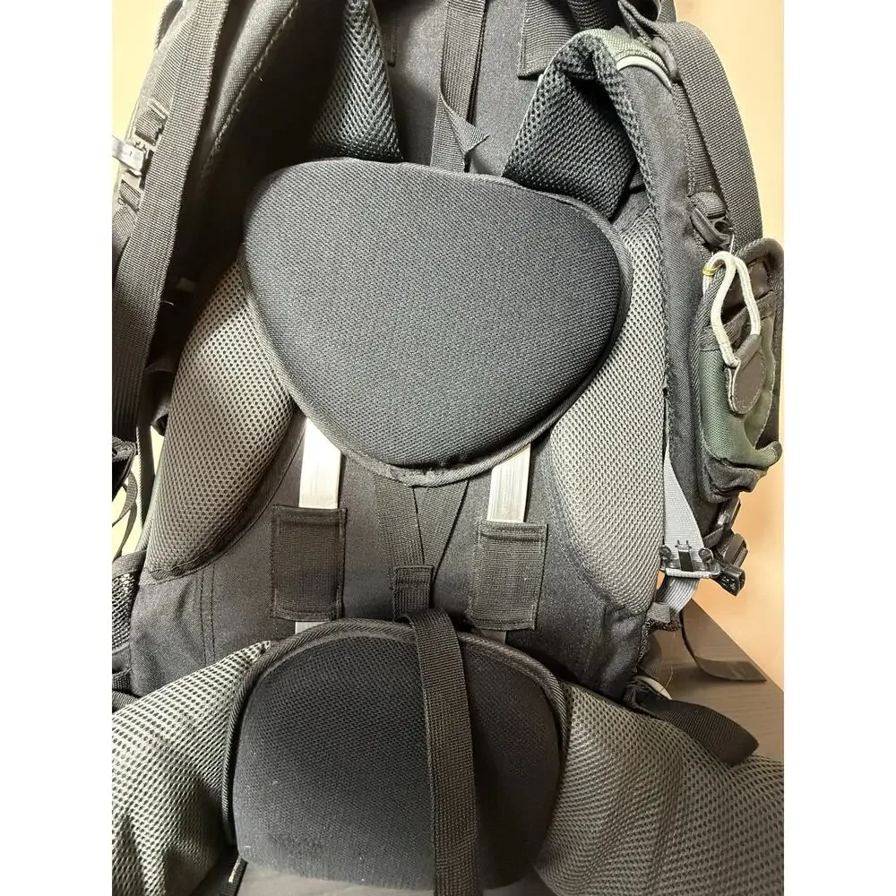Cabelas 58L Internal Frame Hiking Camping Backpack Detachable Daypack 2 Bladders